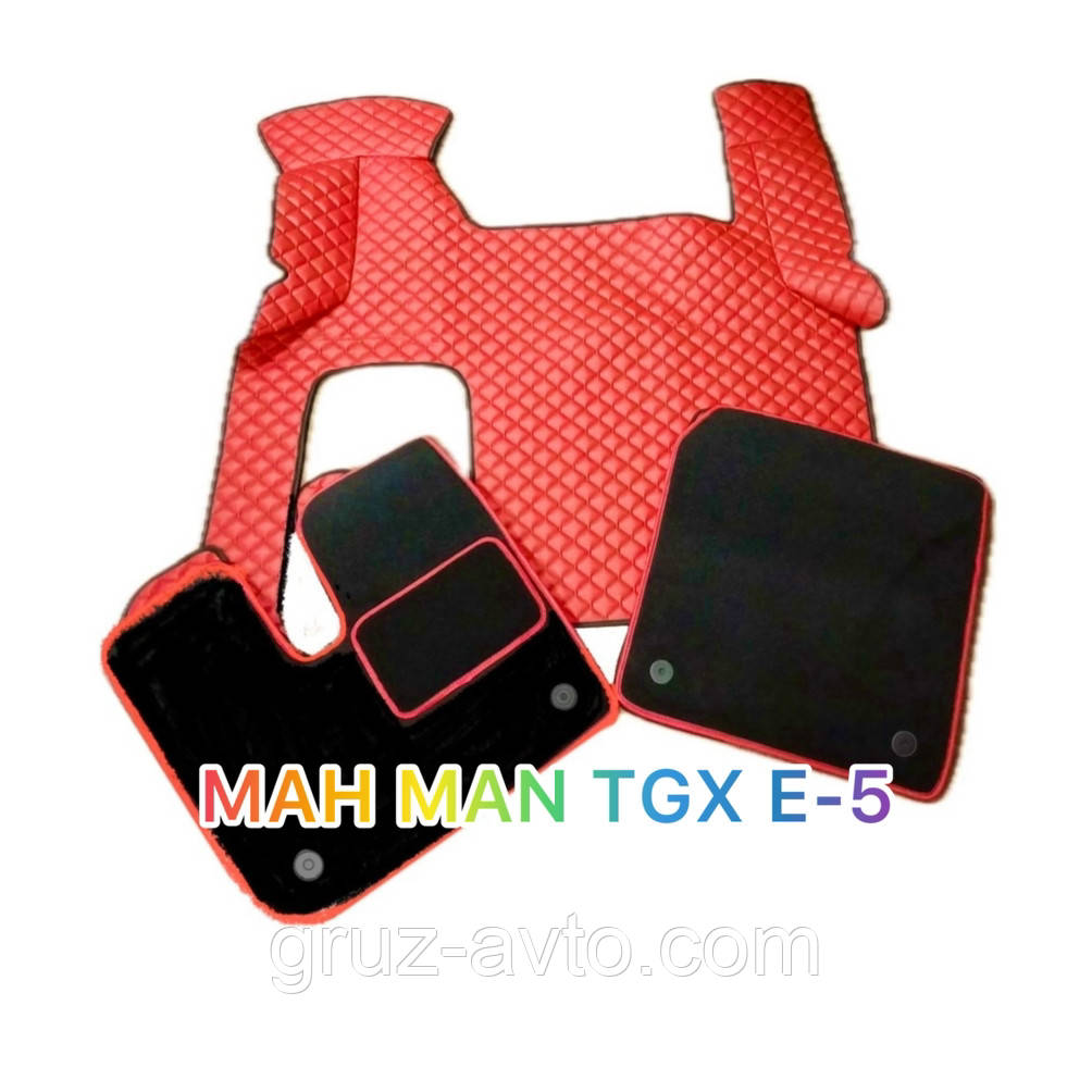Килимки в кабіну МАН MAN TGX Е-5 екокожа колір червоний+ворс чорний комплект