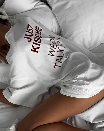 Футболка жіноча довга з куліру з написом на спині розміри норма, фото 2