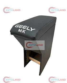 Підлокітник Geely MK з вишивкою чорний