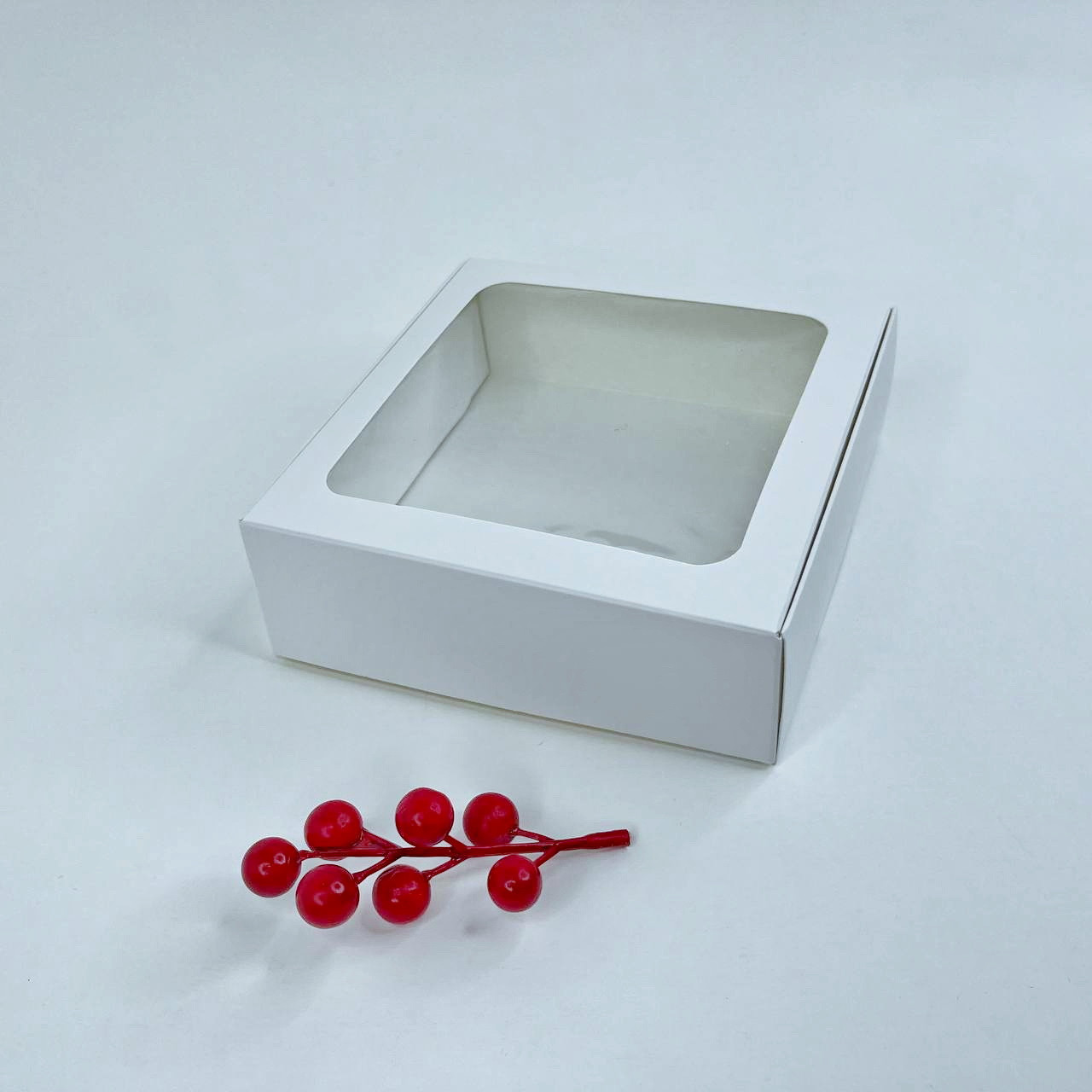 Коробка для зефіру, 150*150*50 мм, з вікном, біла