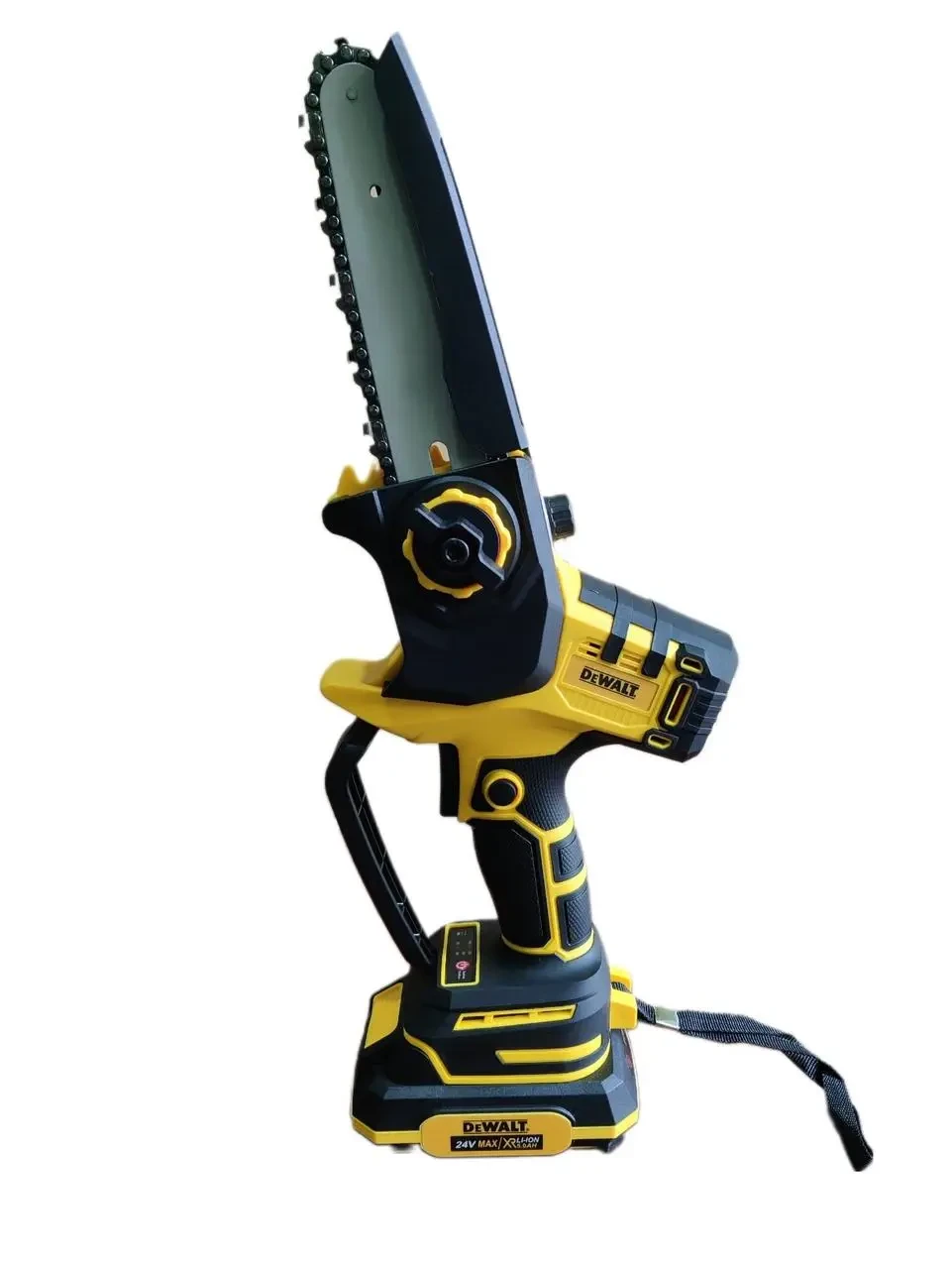 Акумуляторна пилка DeWalt Dcm 190HN безщіткова (20см 24V, 5А) з індикатором заряду та автоматичним мастилом