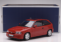 Коллекционная модель автомобиля Opel Astra F GSi 1991, красный Norev 1:18