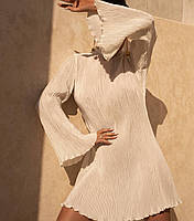 Жіноча витончена сукня з рукавами-кльош