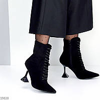 Жіночі чорні ботильйони з гострим носком на стійкому підборі 37. 38 розміри