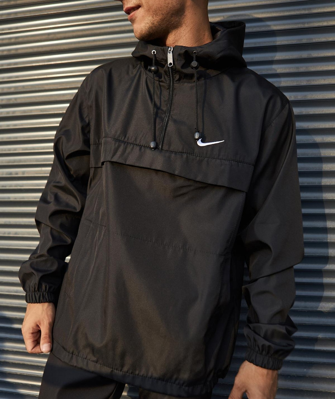 Чоловіча куртка анорак Nike вітровка осінь-весна демісезонна з капюшоном непродуваєма чорний. Живе фото, фото 1