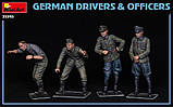 Набір 1:35 фігурок Німецькі водії та офіцери, фото 2