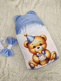 Спальник для новонародженого хлопчика, принт Ведмедик з тортиком, білий з блакитним
