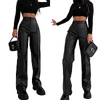 Чорні жіночі утеплені розкльошені штани з еко-шкіри на флісі з високою посадкою зі стрілками