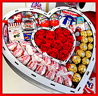 Солодкий новорічний подарунковий бокс для коханої дівчини на подарунок на Новий рік, подарункові набори із солодощами на Різдво