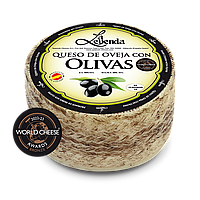 Овечий сир з маслинами, "La Leyenda", круг 3 кг