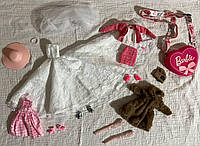 Набір одягу із взуттям для ляльок типу Барбі в сумочці