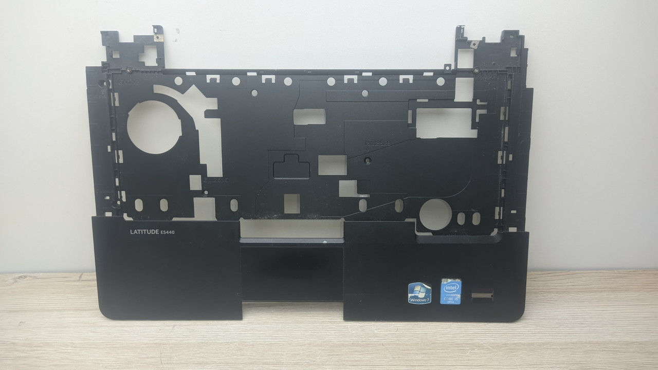 Dell Latitude E5440 Корпус C (топкейс, середня частина) (без кнопок трекпада та сканера відбитків) б/у #