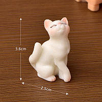 Мініатюра котик усміхнений 3.5 см Білий