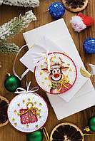 Набор для вышивки бисером новогодней игрушки на натуральном художественном холсте Абрис Арт Новогодний гость