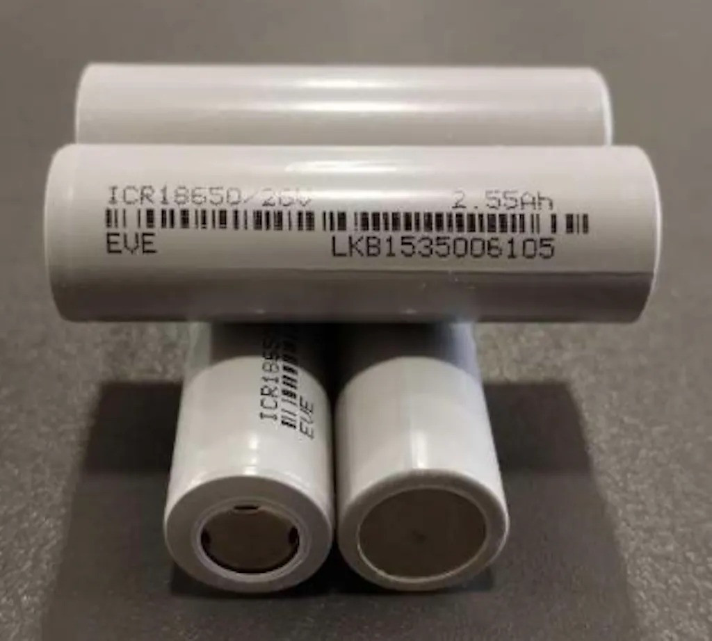 Акумулятор батарейка Li-Ion 3.7v EL-18650 2600mah