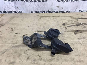 Кронштейн Audi A6 C6 4F0951229