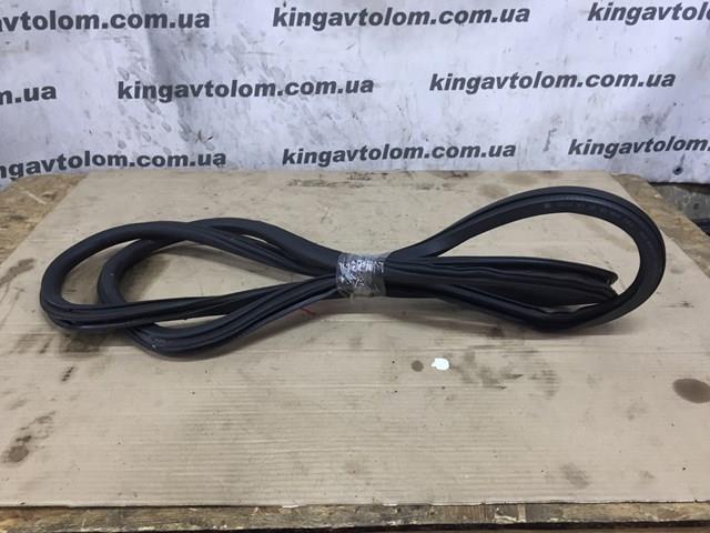 Ущільнювач передніх дверей Skoda Octavia A5 1Z0867365H, фото 1