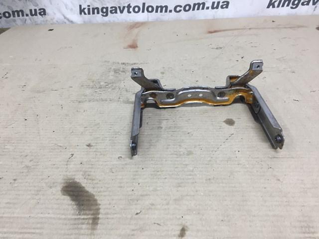 Кронштейн BMW X5 E70 51166958746, фото 1