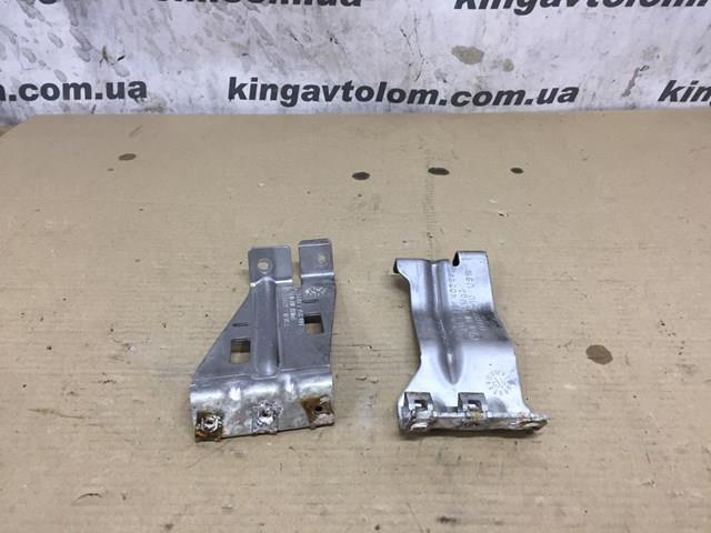 Кронштейн BMW X5 E70 51487158402