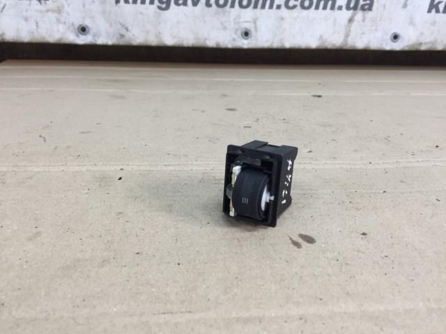 Кнопка коректора фар Audi A4 B8 8K0941301A, фото 1