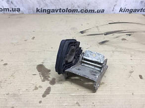 Кронштейн подушка радіатора BMW F07 5 series GT 7186514