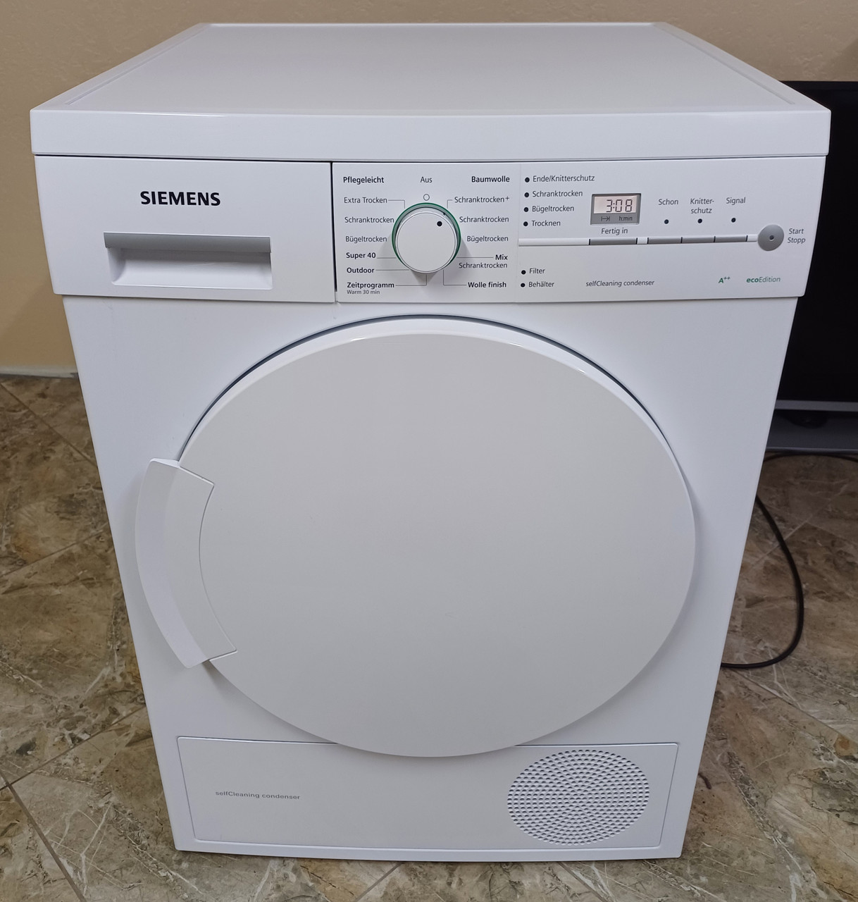 Сушильна машина Сіменс Siemens IQ500 WT44W3D2 з тепловим насосом, фото 1