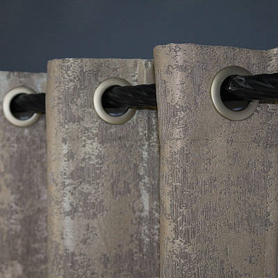 Пошиття комплекту штор (2 штори) на люверсах, з шириною кожної по 2,5м.