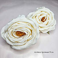 Головка розы с тычинками молочная 9 см
