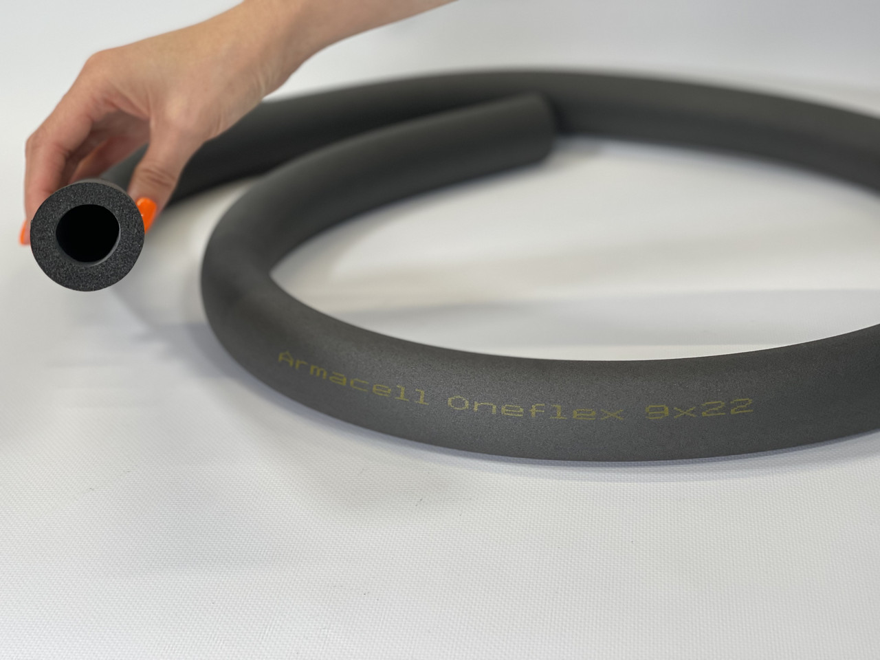 Ізоляція для труб Oneflex 25х54 мм каучукова з високою вологостійкістю і вогнестійкістю, фото 1