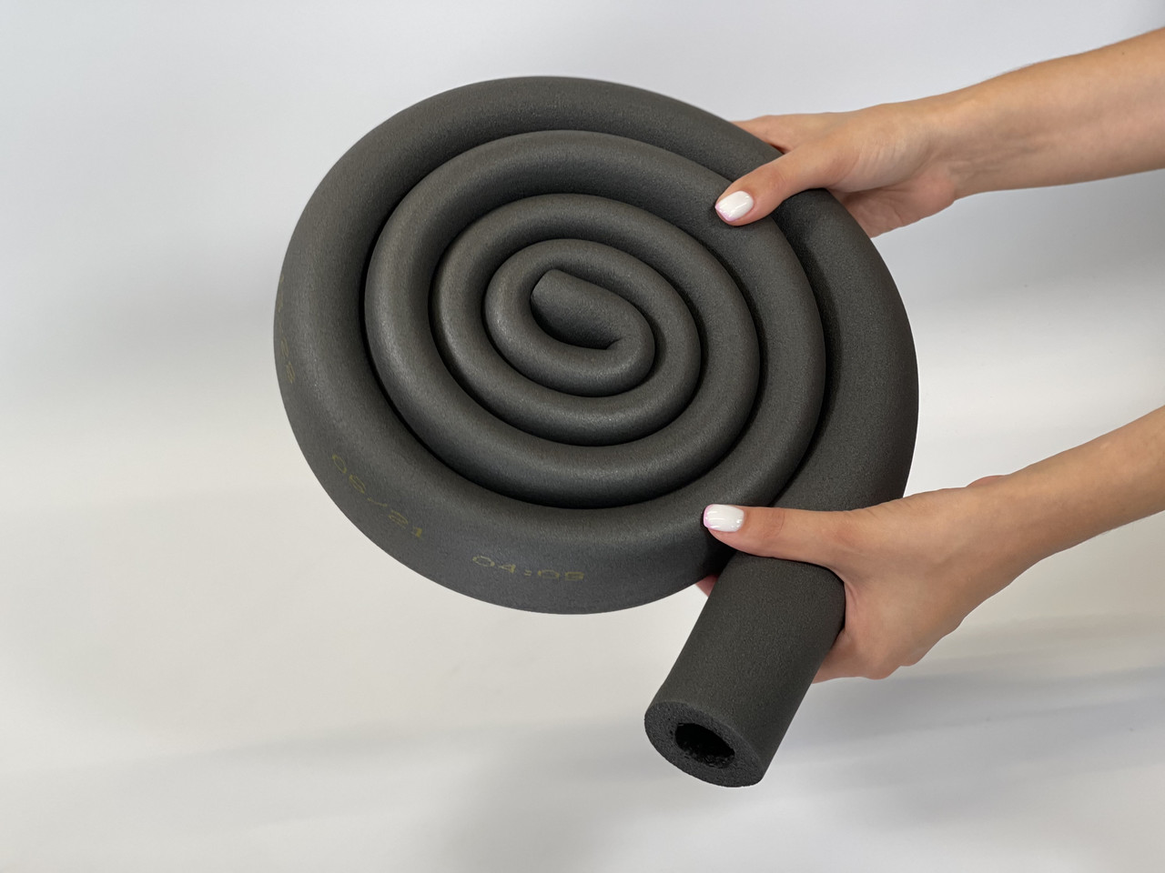 Утеплювач труб 25х60 мм Oneflex технічна ізоляція зі спіненого каучуку, фото 1