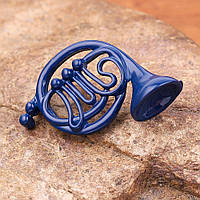 Брошь значок пины Винтажная круглая Труба, музыкальные инструменты в синем цвете
