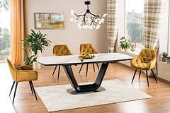 Обідні столи