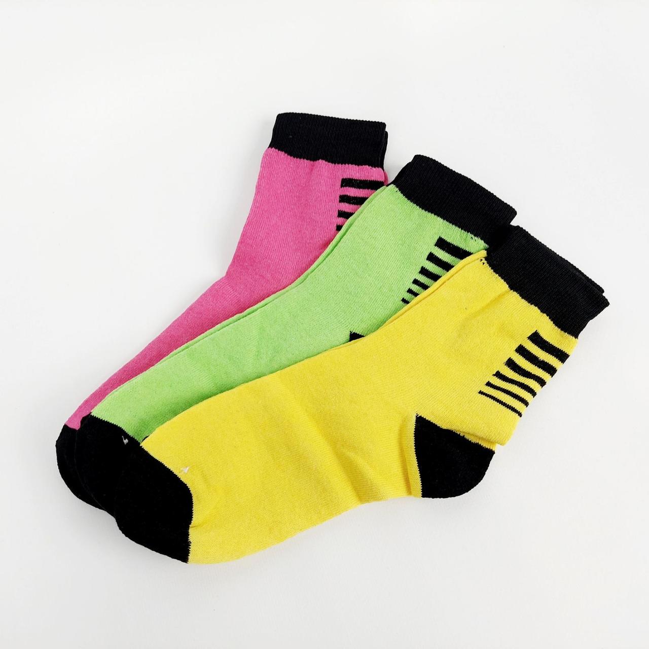 Бавовняні демісезонні шкарпетки в наборі 3 пари, яскравих кольорів, жіночі, 36-41 розмір