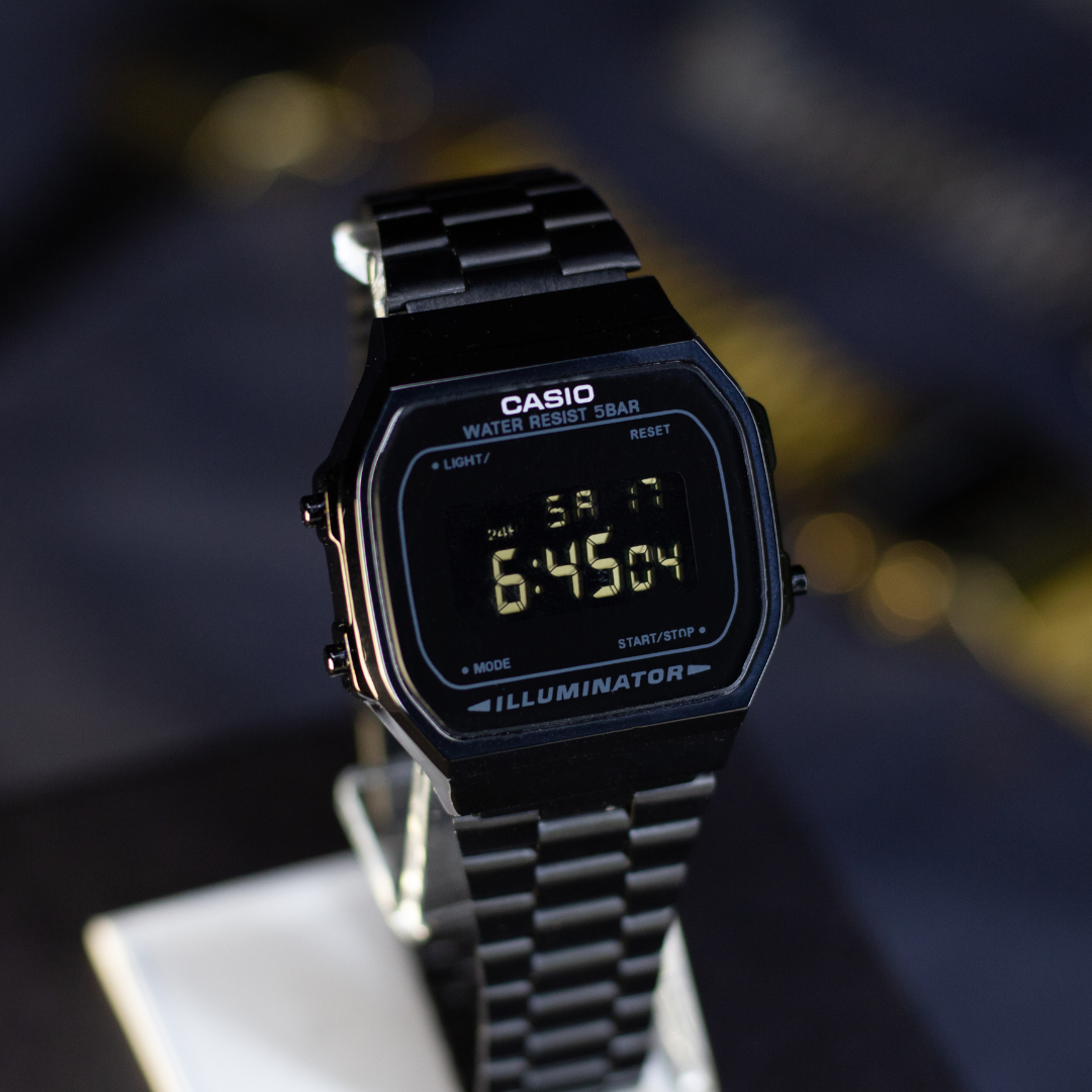 Наручний електронний годинник Casio Retro illuminator (100211)