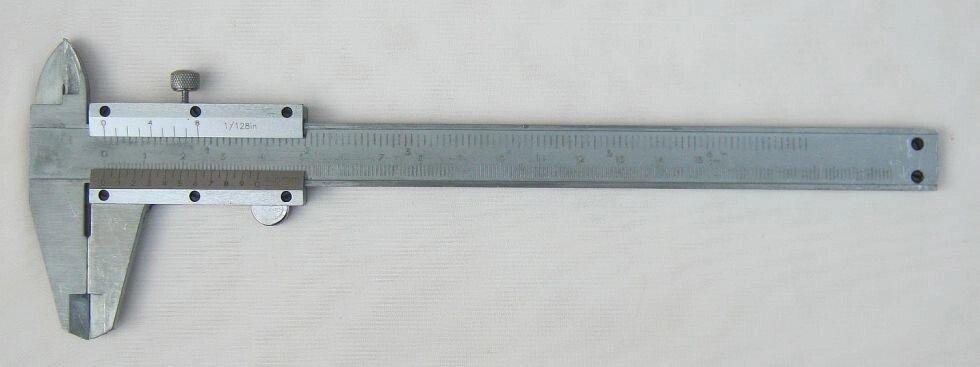 Механический штангенциркуль в футляре, 150 мм - фото 1 - id-p475253239