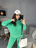 Зелений жіночий спортивний костюм із двонитки з зовнішніми швами батал, фото 3
