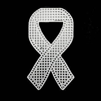 Канва пластикова фігурна маленький бант 63*120 мм, колір білий