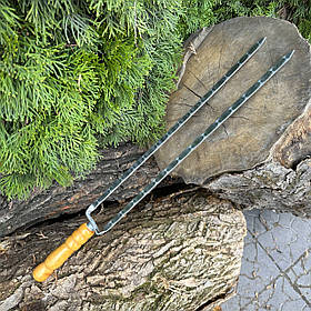 Шампур подвійний 630мм з дерев'яною ручкою, нержавіюча сталь AISI 430, для шашлику та гриля