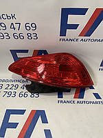 Стоп (ліхтар) задній правий 9680425680 хечбек Peugeot 308