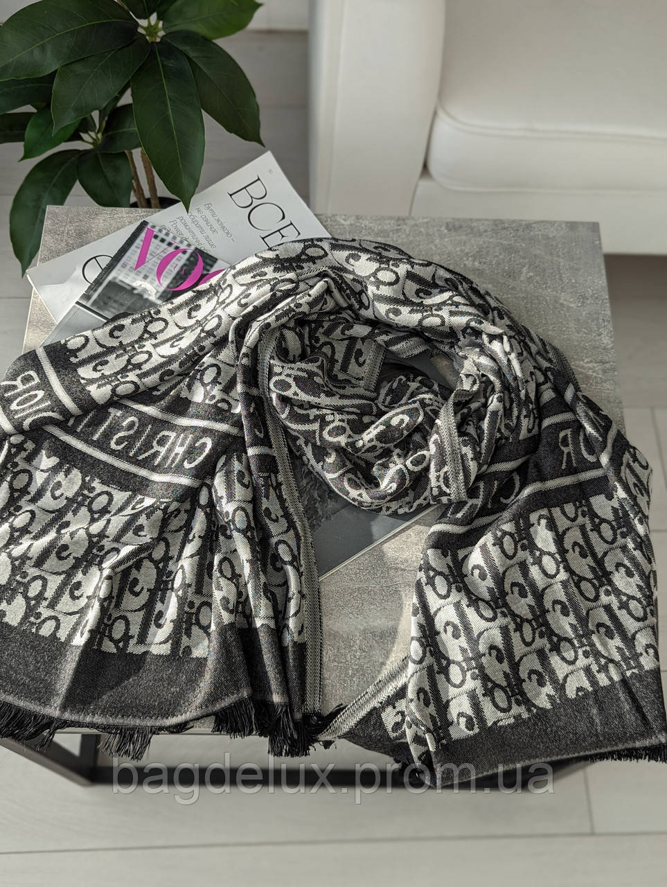 ПАЛАНТИН ШАРФ, ХУСТКА Christian Dior ЖЕНСКИЙ ШАРФ ДИОР темно-серый - фото 1 - id-p2089921477