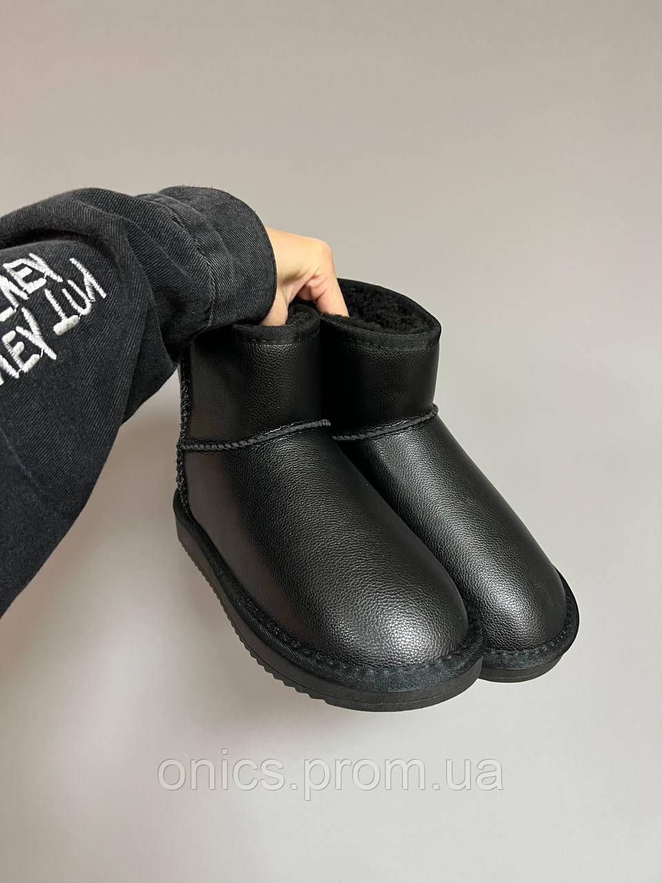 UGG Classic Black Leather Угги, ботинки, ботильйони хорошее качество хорошее качество Размер 40 - фото 3 - id-p2089967515