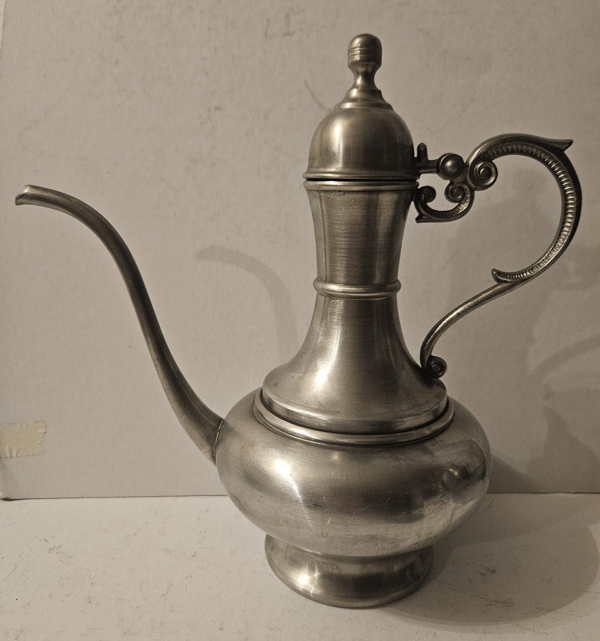 Олов'яний глечик із кришкою SKS