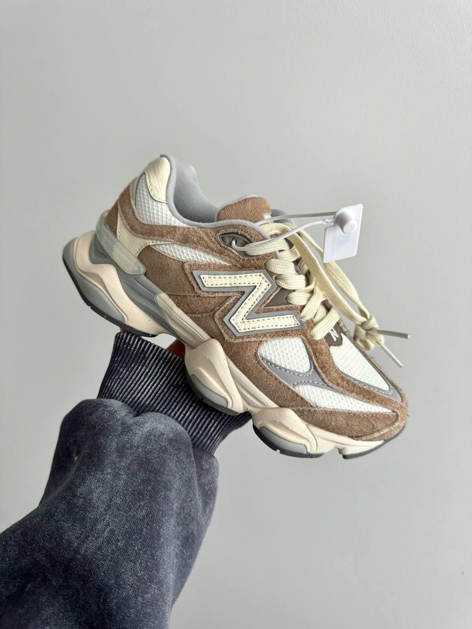 Кросівки чоловічі бежеві New Balance 9060 Beige (13339)
