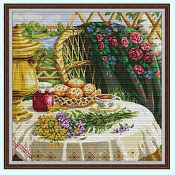 Набор для вышивания крестиком "У гостях у бабушки", размер готовой картины 44 x 44 см