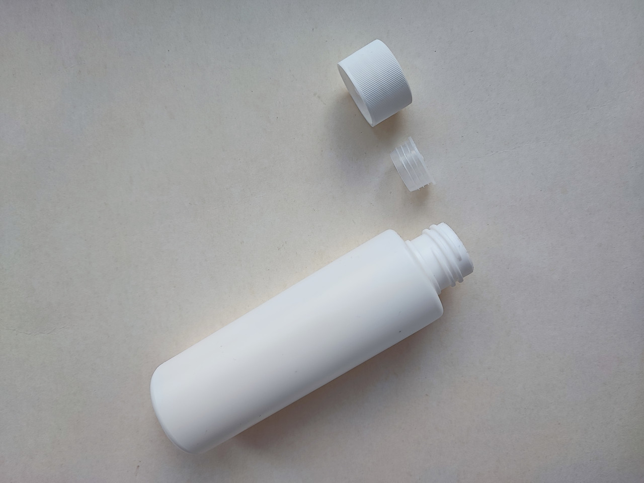 100мл/24мм Циліндр білий Поліетилен HDPE з кришкою + вставкою білою 24/410, флакон пластиковий, пластмасовий