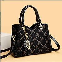 Женская сумочка на ремешке из натуральной кожи черная стильная сумка через плечо из кожи для девушки