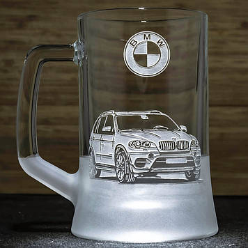 Пивний келих з гравіюванням автомобіля BMW X5 E70 - подарунок для автомобіліста