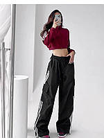 Женские спортивные широкие штаны-карго черного цвета с белыми лампасами в одном размере 42/46 из плащевки