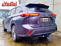 Фаркоп Toyota Highlander XU70 2019- (Тойота Хайлендер 4) без підрізу бампера Американська вставка під квадрат