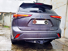Фаркоп Toyota Highlander IV 2019- (Тойота Хайлендер XU70) вставка під квадрат